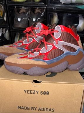 Yeezy 500 Sumac